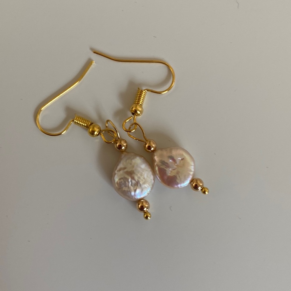 Pink pearl earrings